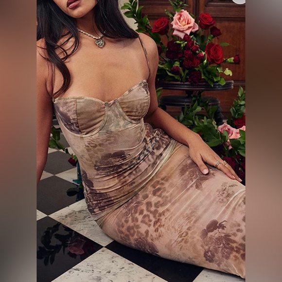 Women Spaghetti Strap Bodycon Maxi Dress Slip Elegant Long Cami Dresses - Picture 3 of 5